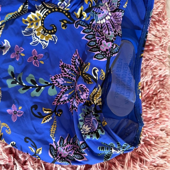 NWT SEA LEVEL CARNIVALE
CROSS FRONT MULTIFIT ONE PIECE - COBALT SZ 12 - Picture 6 of 8